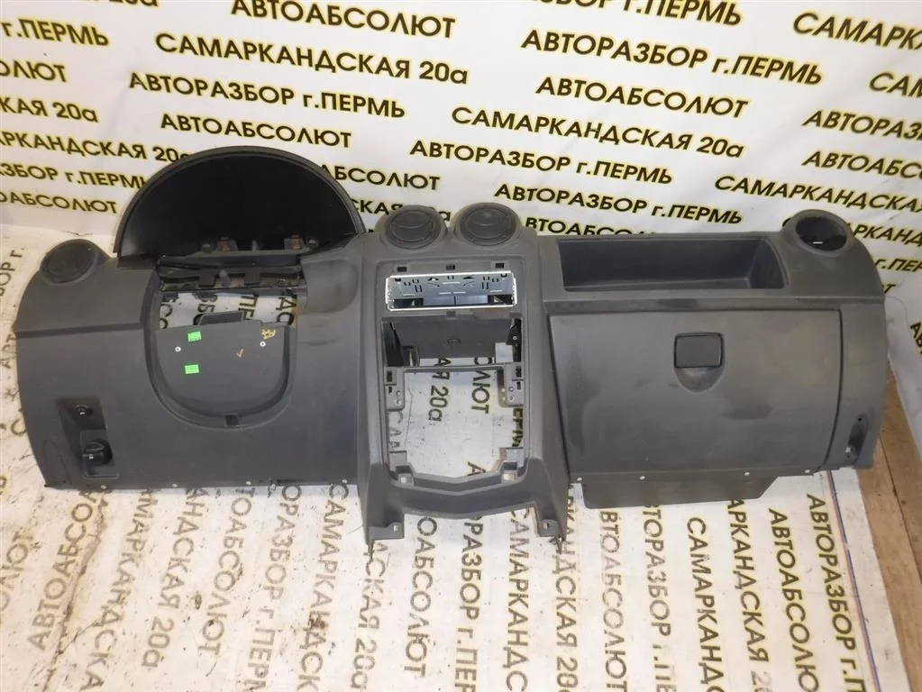 Торпедо Renault Logan I (2004—2009)