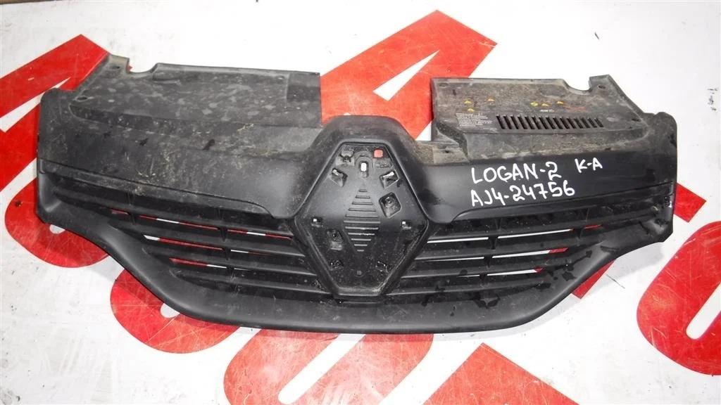 Решетка радиатора Renault Logan II (2012—2018)