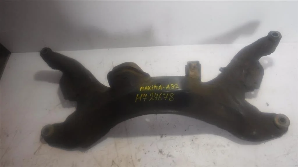 Балка подмоторная Nissan Maxima A33 (1999—2006)