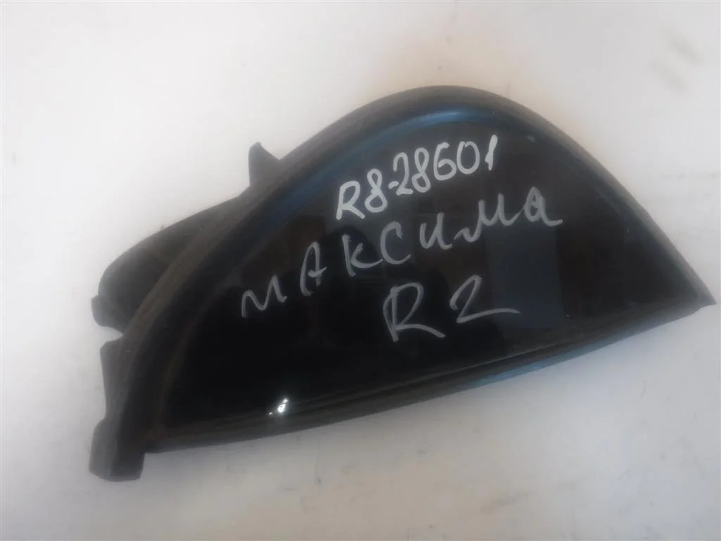 Стекло двери задней правой (форточка) Nissan Maxima A33 (1999—2006)