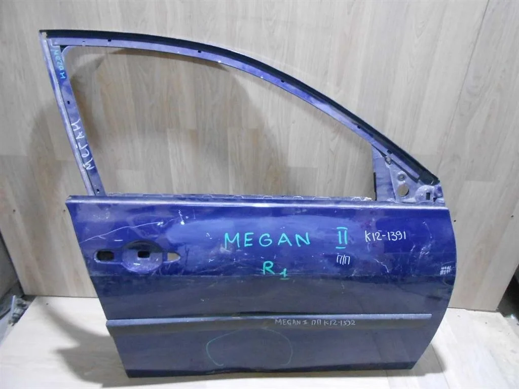 Дверь передняя правая Renault Megane II (2002—2006)