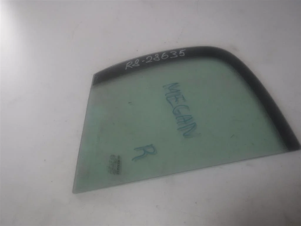 Стекло двери задней правой (форточка) Renault Megane II (2002—2006)