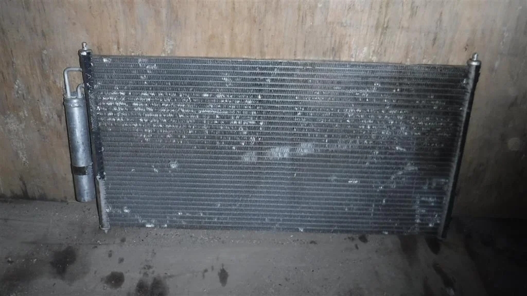 Радиатор кондиционера (конденсер) Nissan Murano Z50 (2002—2008)
