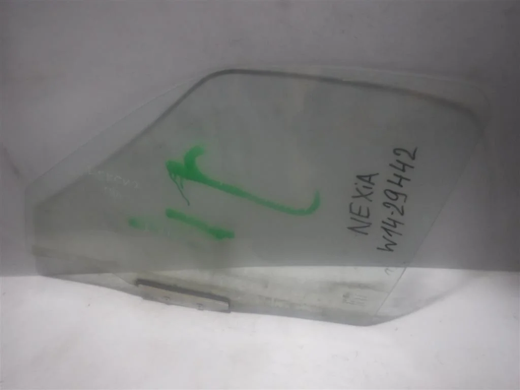 Стекло двери передней левой Daewoo Nexia I рестайлинг (2008—2016)