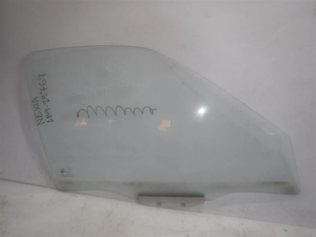 Стекло двери передней правой Daewoo Nexia I рестайлинг (2008—2016)