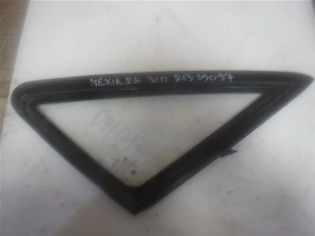 Стекло кузовное глухое правое Daewoo Nexia I рестайлинг (2008—2016)