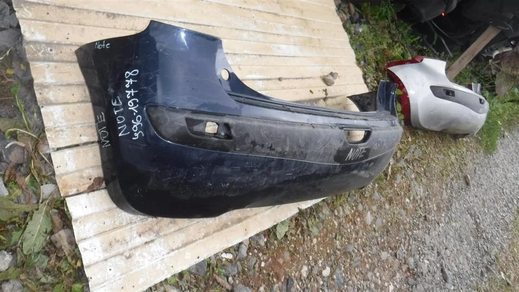 Бампер задний Nissan Note E11 (2005—2009)