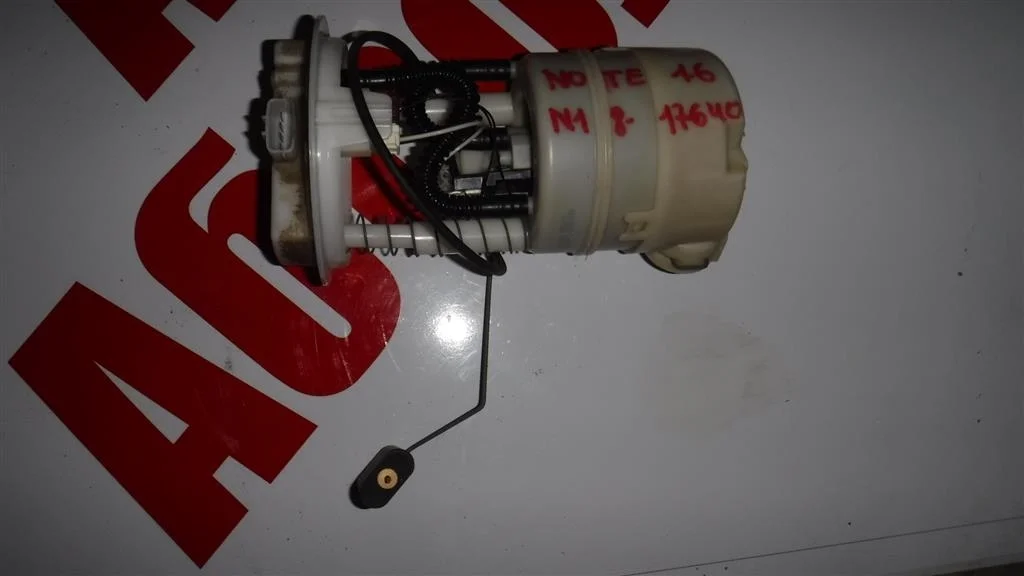 Насос топливный электрический (бензонасос) Nissan Note E11 (2005—2009)