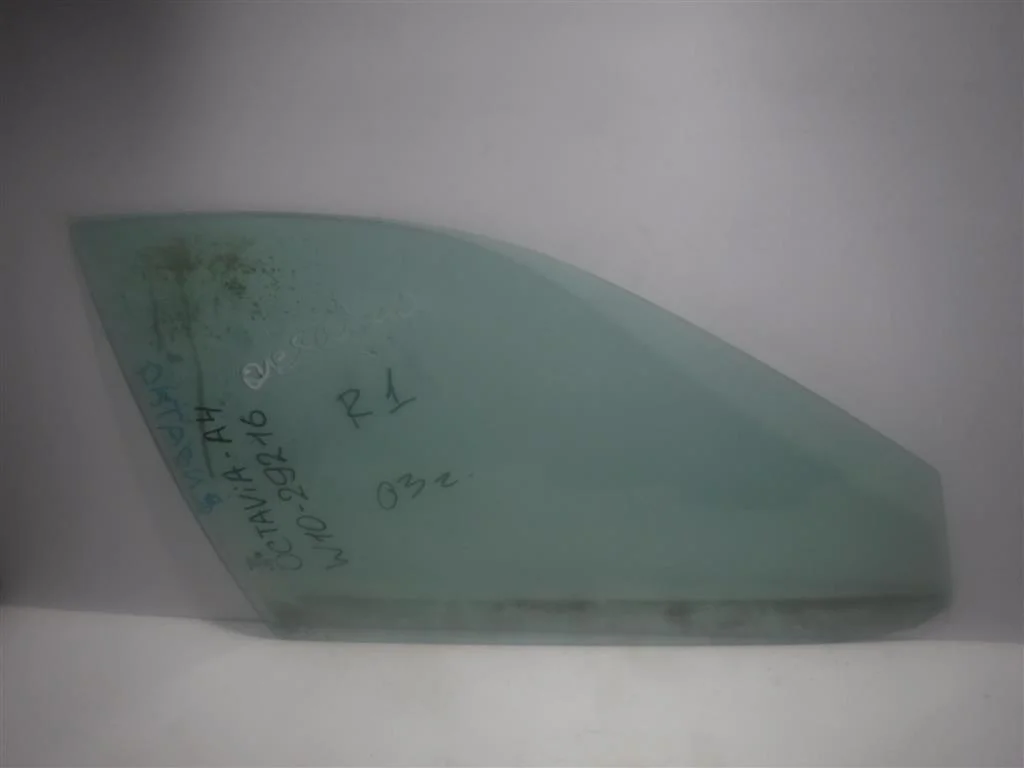 Стекло двери передней правой Skoda Octavia I рестайлинг (2000—2011)