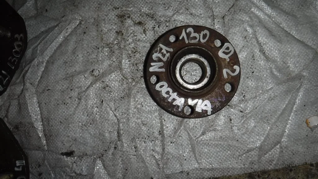 Ступица задняя Skoda Octavia I рестайлинг (2000—2011)