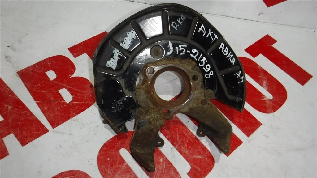 Кулак поворотный передний правый Skoda Octavia II (2004—2009)