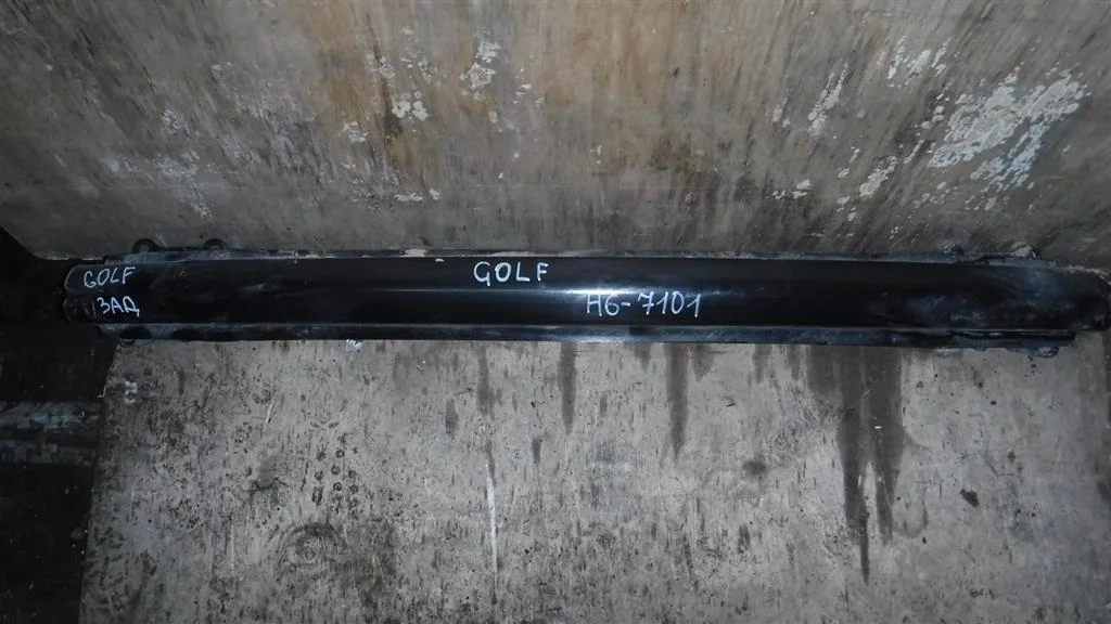 Усилитель заднего бампера Skoda Octavia II (2004—2009)