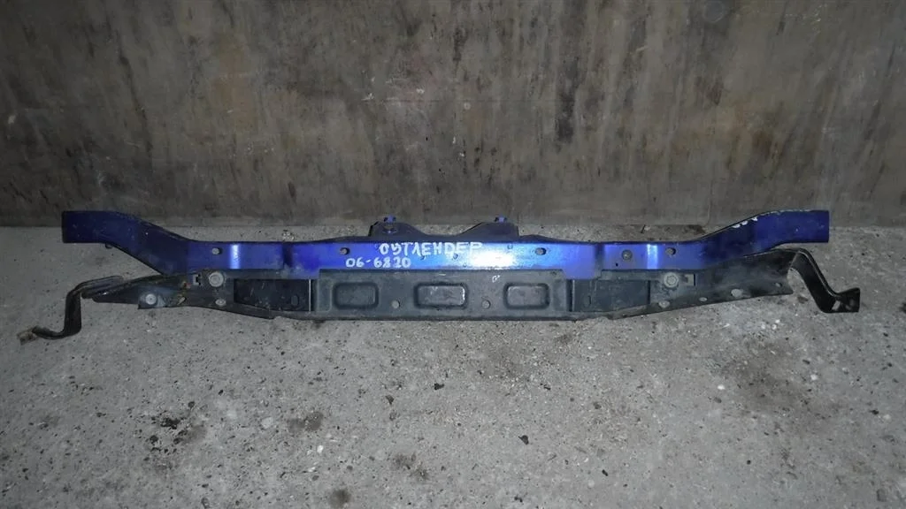 Панель передняя Mitsubishi Outlander I (2002—2009)