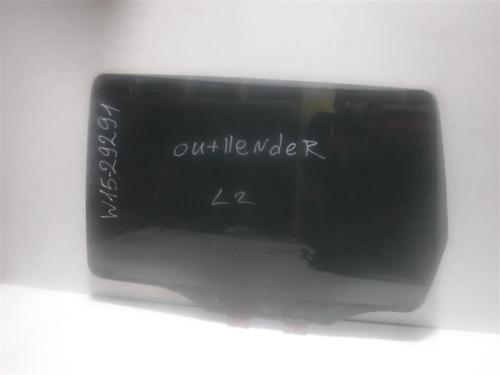 Стекло двери задней левой Mitsubishi Outlander I (2002—2009)