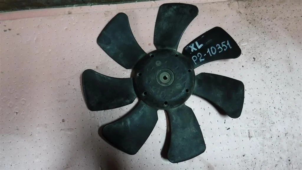 Крыльчатка Mitsubishi Outlander I (2002—2009)