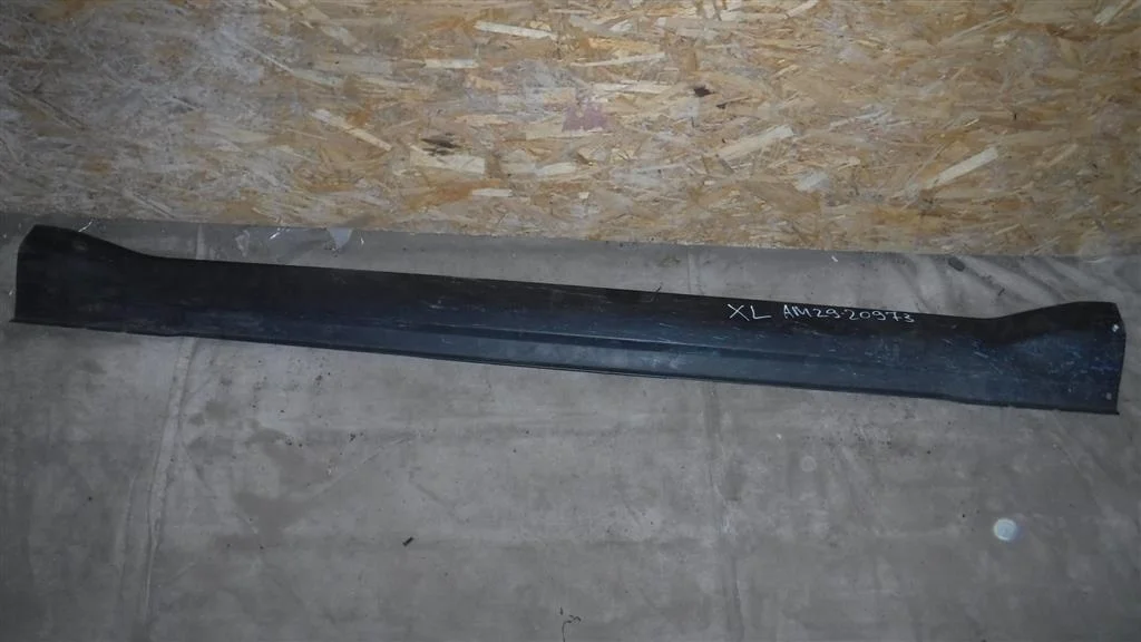 Накладка на порог (наружная) Mitsubishi Outlander I (2002—2009)