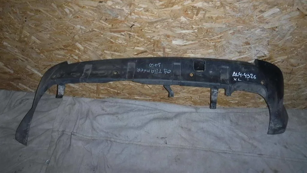 Юбка задняя Mitsubishi Outlander I (2002—2009)