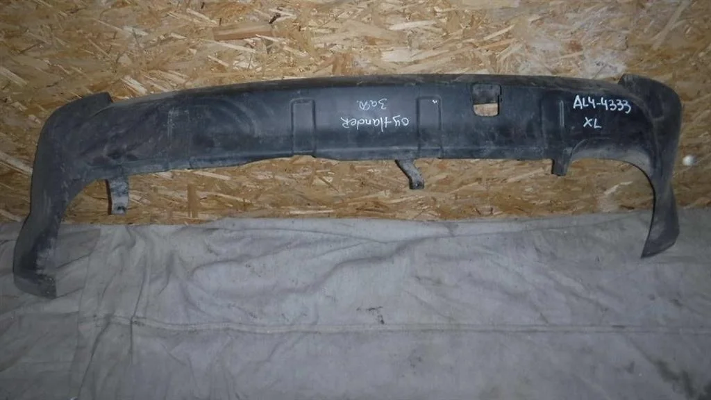 Юбка задняя Mitsubishi Outlander I (2002—2009)