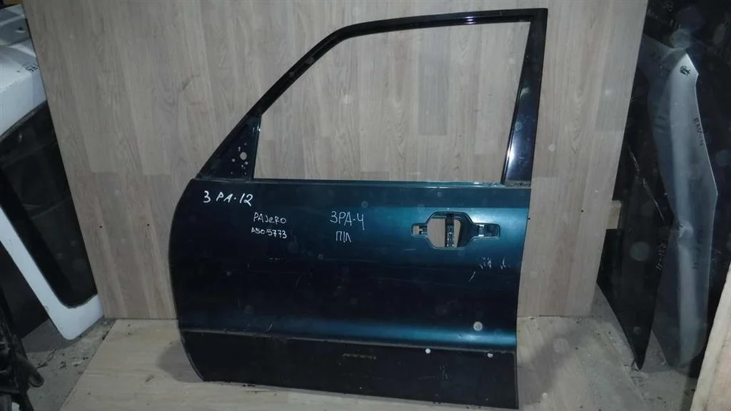 Дверь передняя левая Mitsubishi Pajero III (1999—2003)