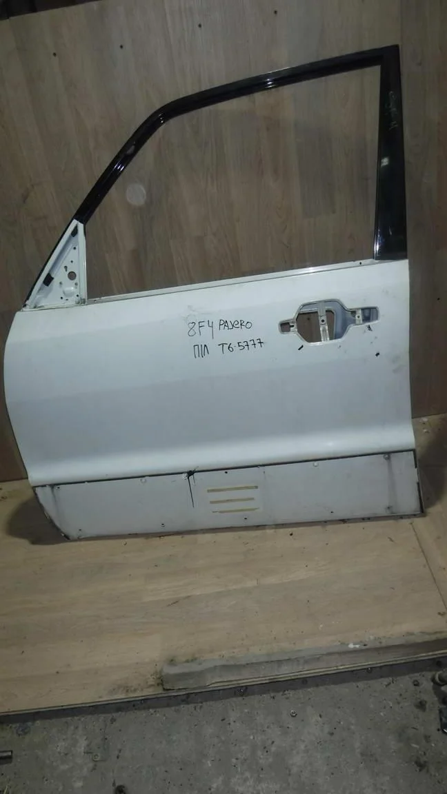 Дверь передняя левая Mitsubishi Pajero III (1999—2003)