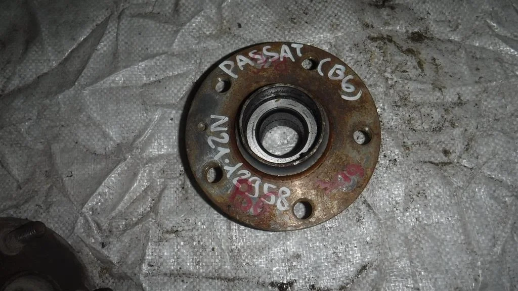 Ступица задняя Volkswagen Passat B6 (2005—2010)