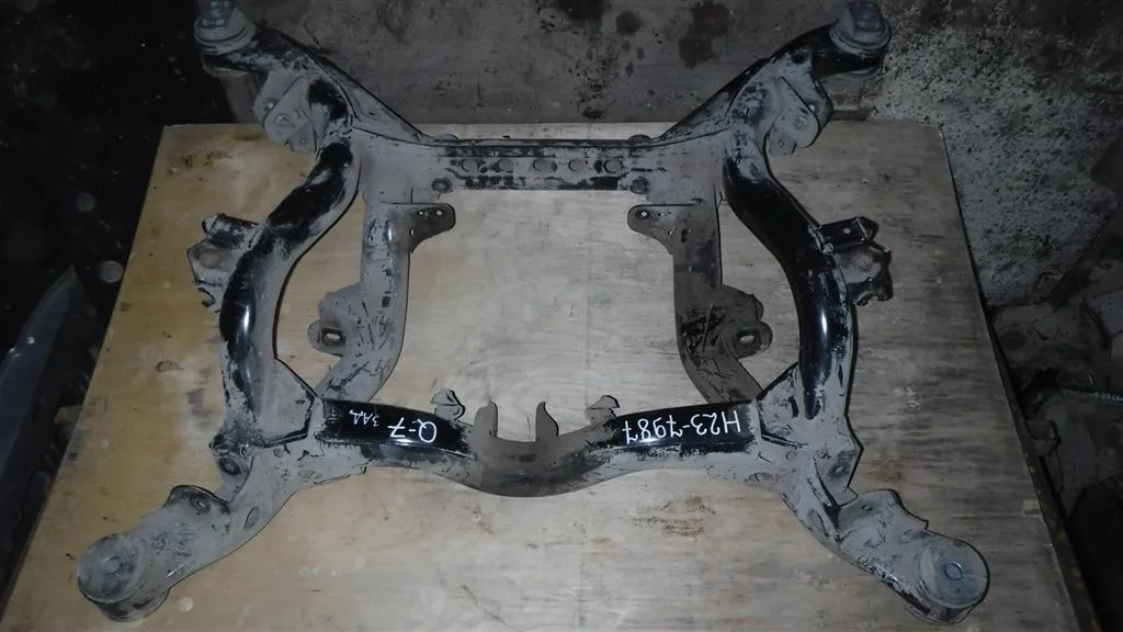 Балка задняя Audi Q7 4L (2005—2009)