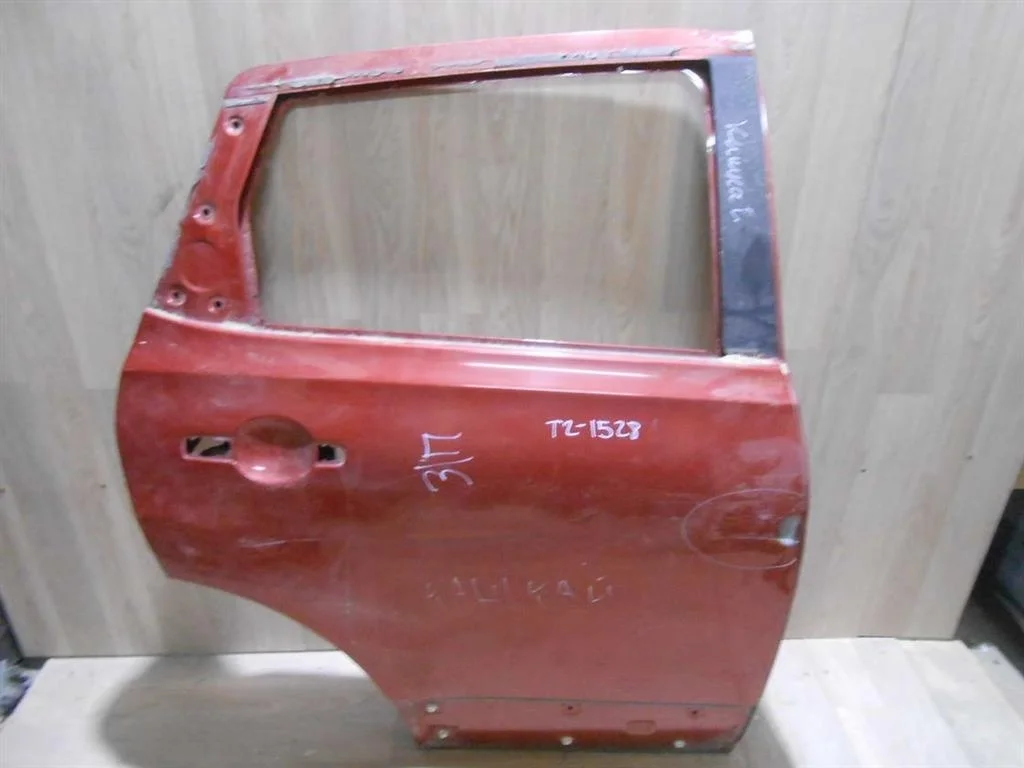 Дверь задняя правая Nissan Qashqai I (2006—2010)