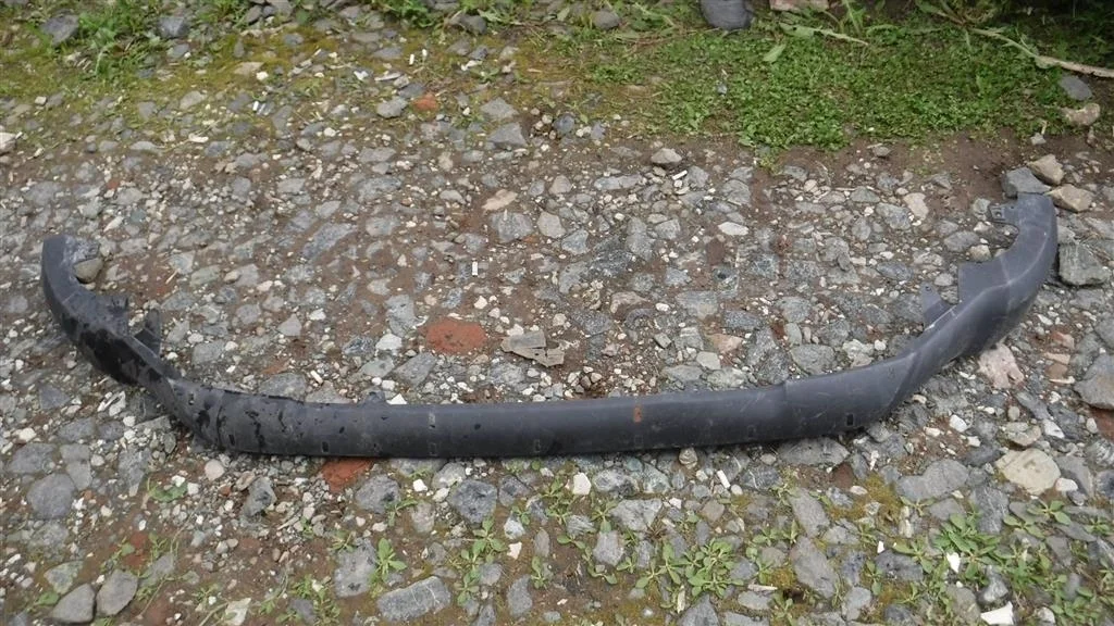 Накладка переднего бампера Toyota RAV4 IV (2012—2015)