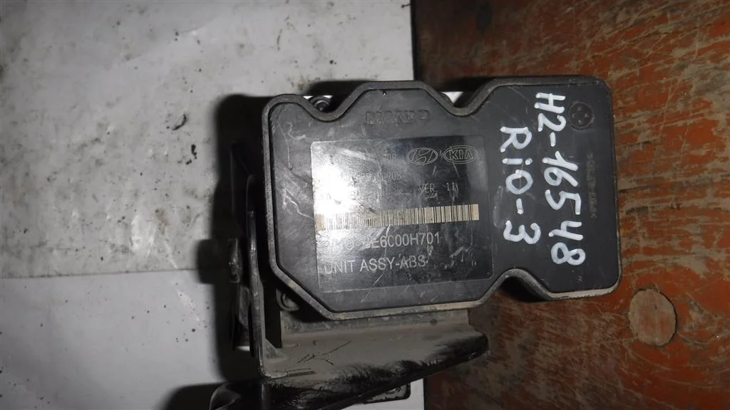 Блок ABS (насос) KIA RIO III (2011—2015)