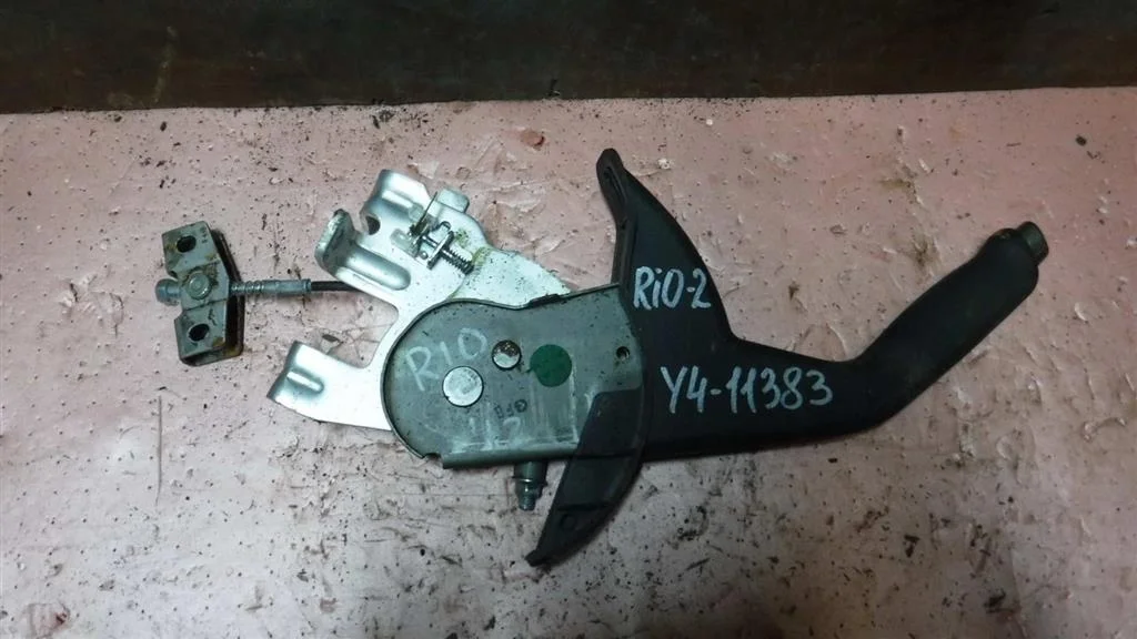 Рычаг стояночного тормоза KIA RIO III (2011—2015)