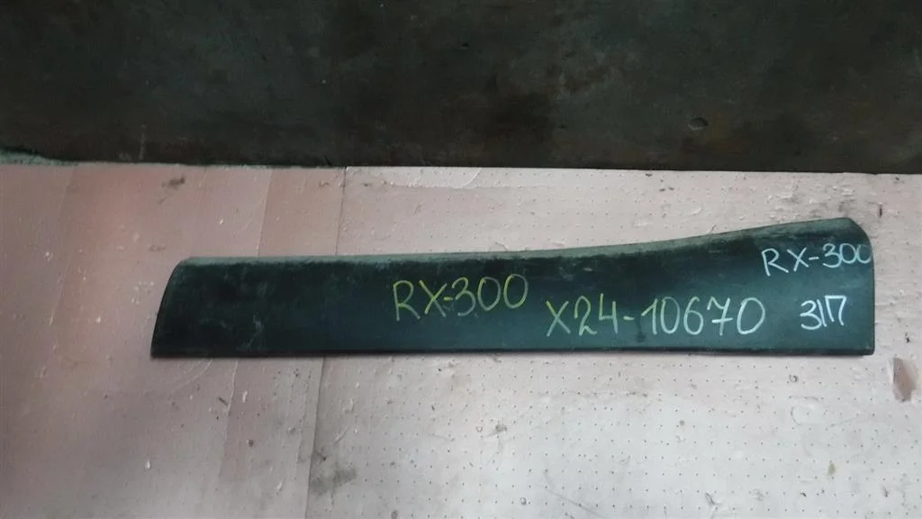 Молдинг задней правой двери Lexus RX III (2008—2012)