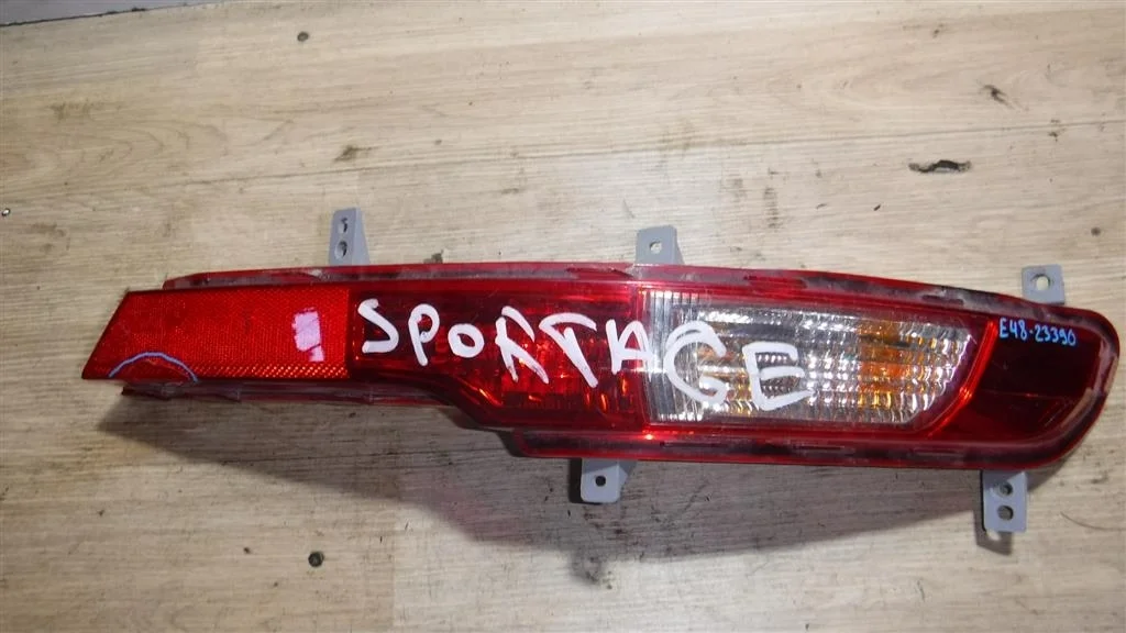 Фонарь задний в бампер левый KIA Sportage III (2010—2014)