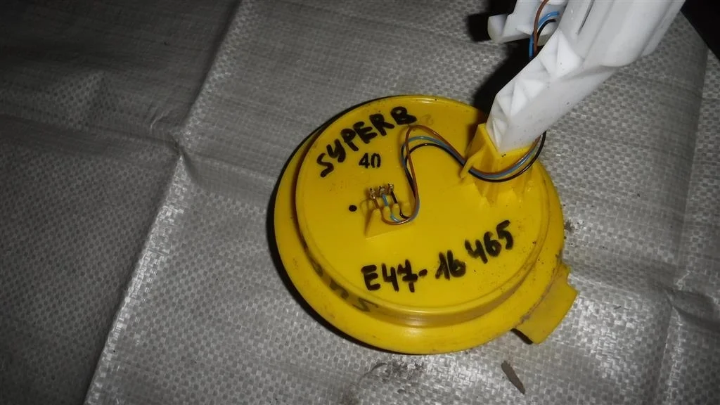 Датчик уровня топлива Skoda Superb II (2008—2013)