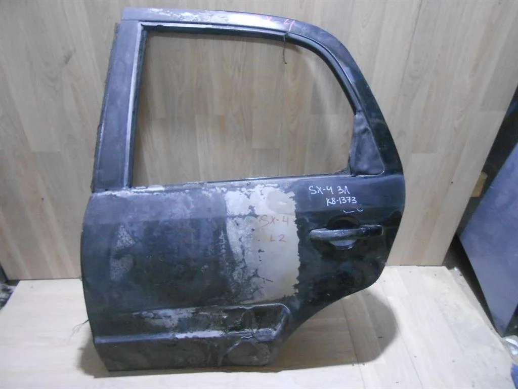 Дверь задняя левая Suzuki SX4 I (2006—2009)