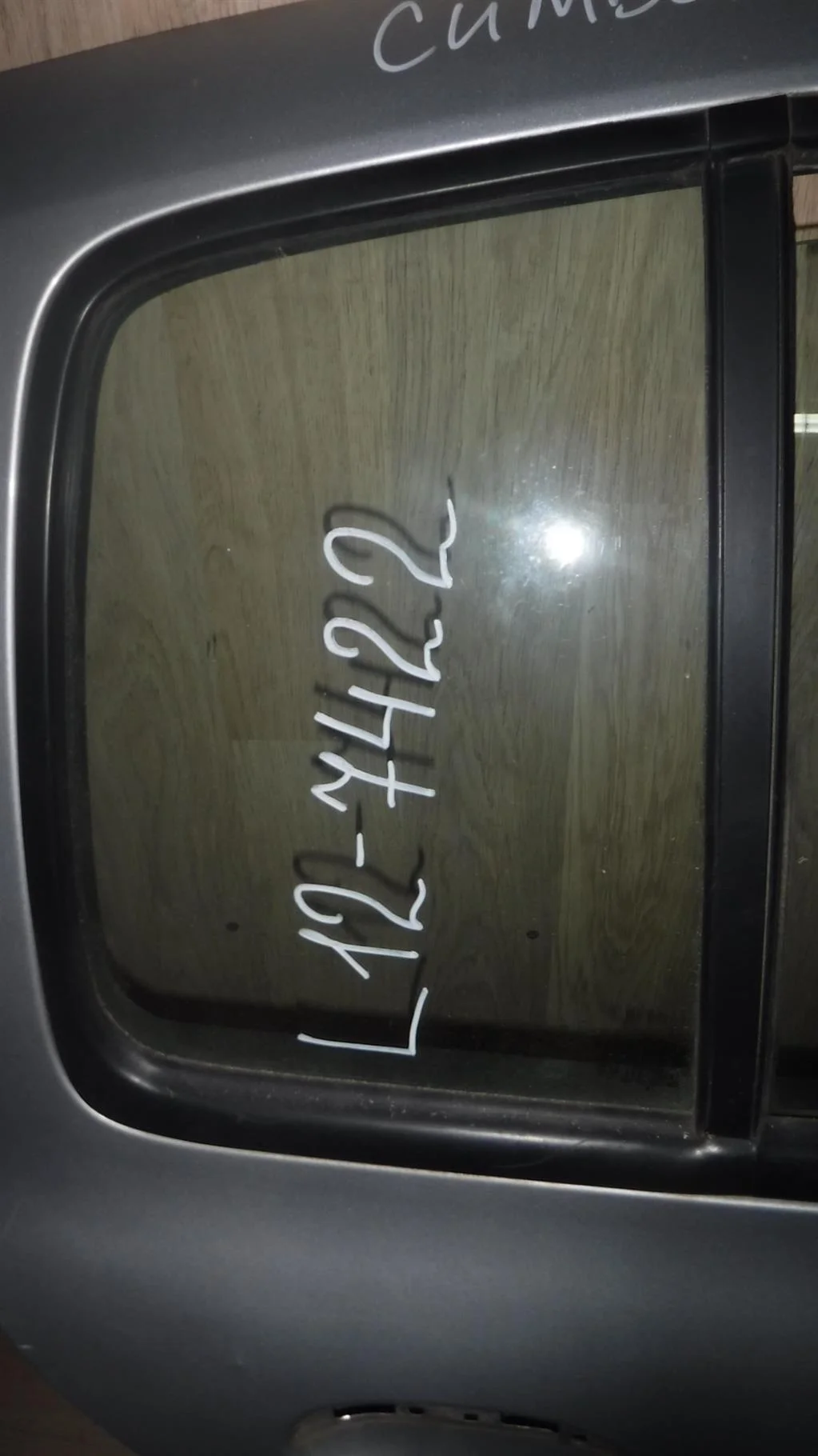 Стекло двери задней правой (форточка) Renault Symbol I рестайлинг 2 (2006—2008)