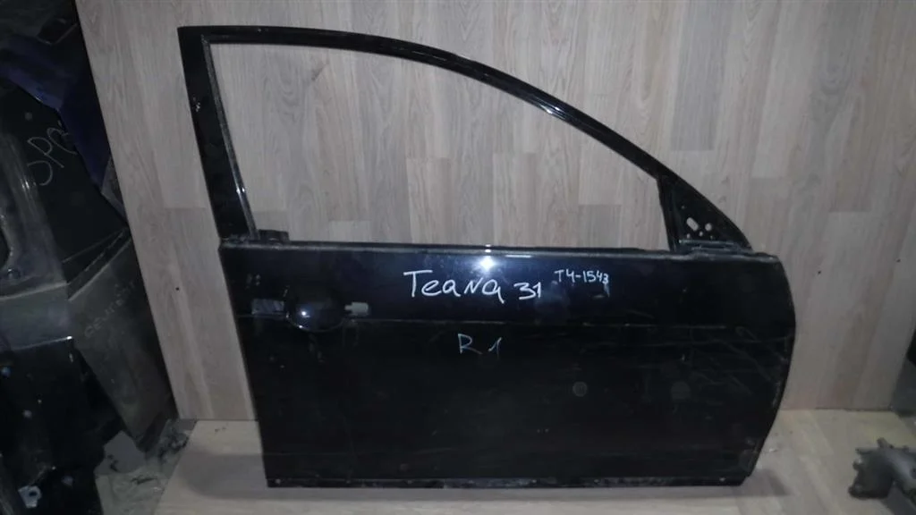 Дверь передняя правая Nissan Teana J31 (2003—2005)