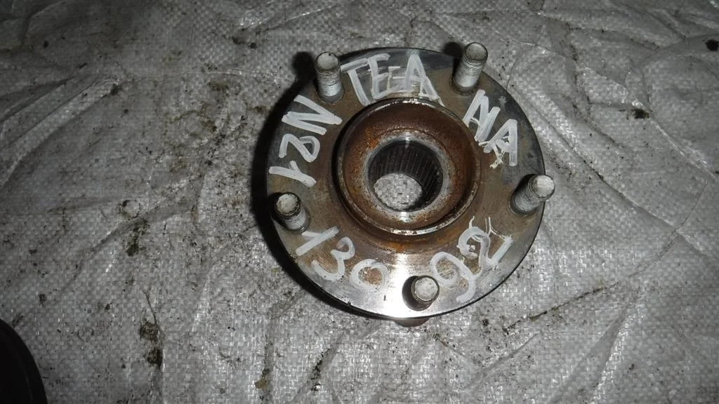 Ступица передняя Nissan Teana J32 (2008—2011)