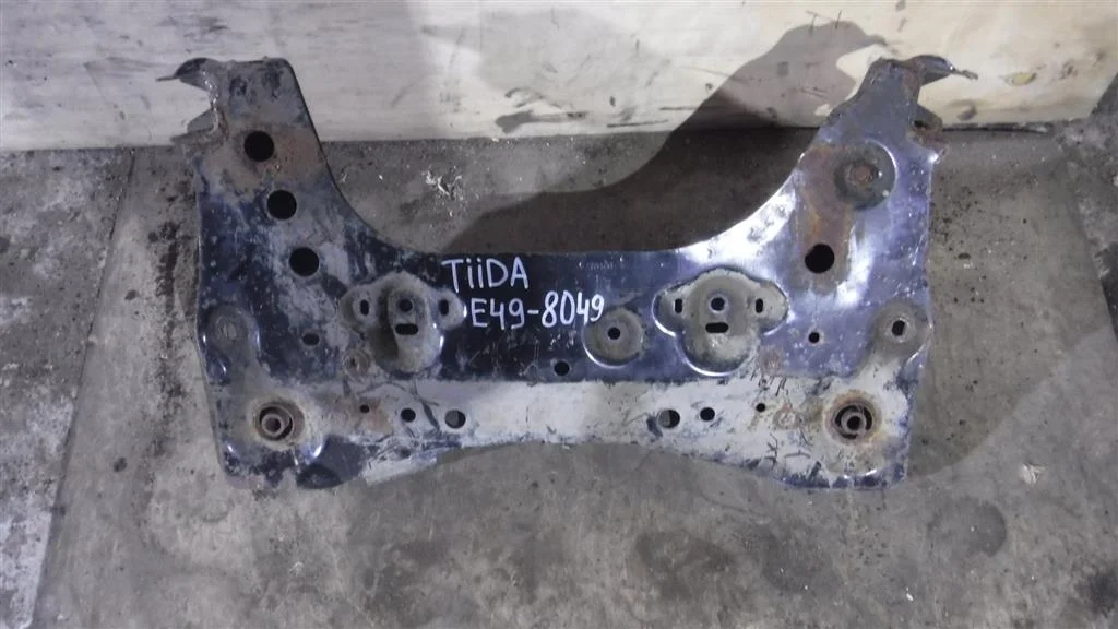 Балка подмоторная Nissan Tiida C11 (2004—2012)