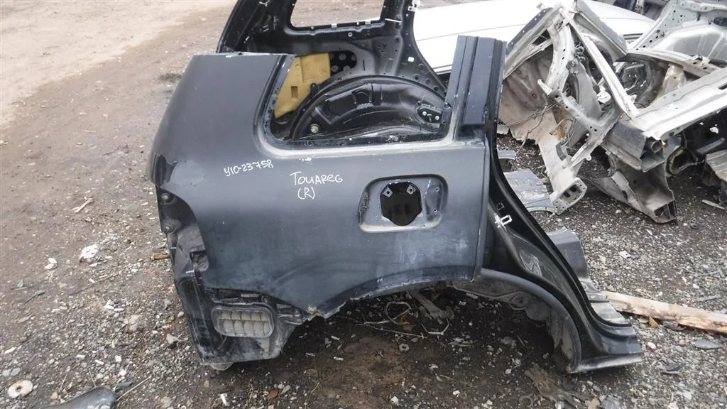 Крыло заднее правое Volkswagen Touareg I (2002—2006)