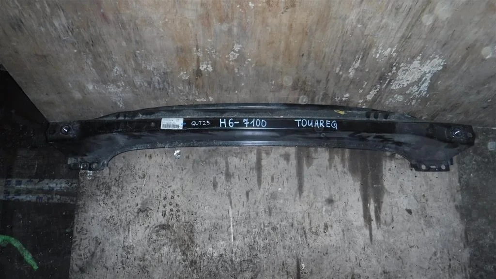 Усилитель заднего бампера Volkswagen Touareg II (2010—2014)