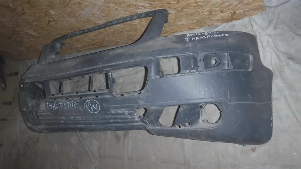 Бампер передний Volkswagen Transporter T5 (2003—2009)