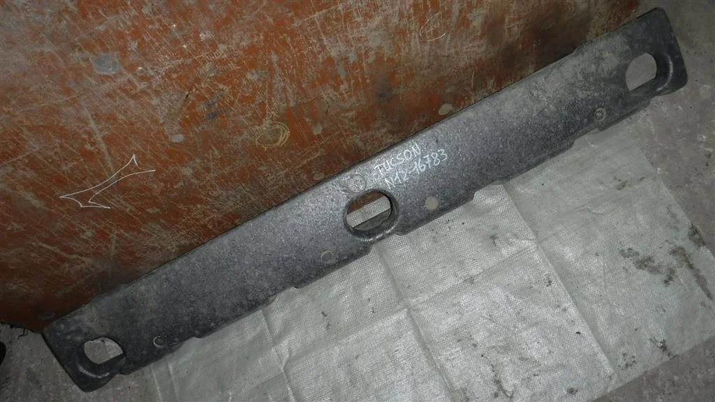 Наполнитель заднего бампера Hyundai Tucson I (2004—2015)