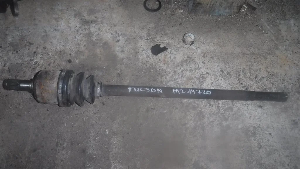 Полуось передняя правая Hyundai Tucson I (2004—2015)