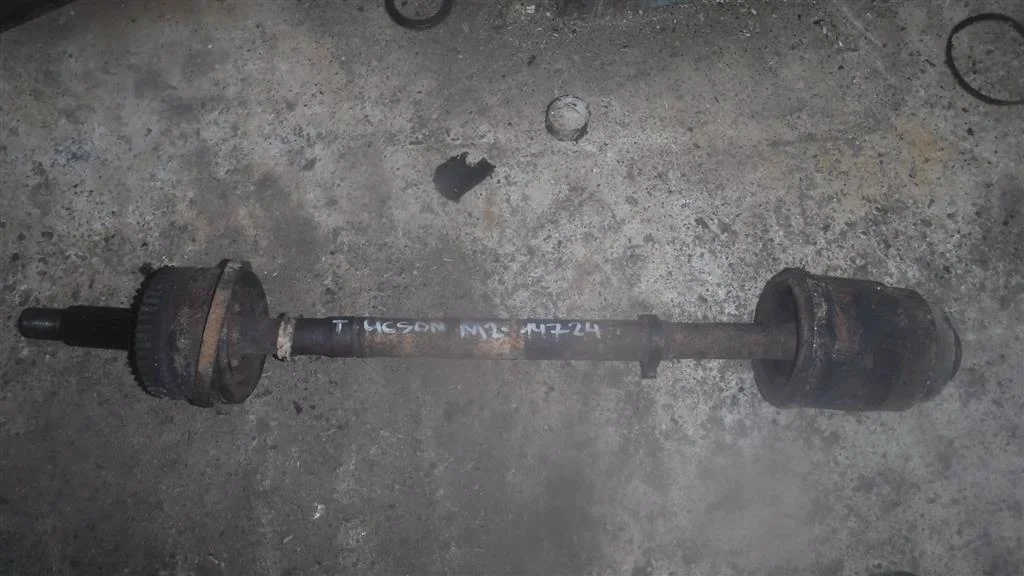 Полуось передняя правая Hyundai Tucson I (2004—2015)