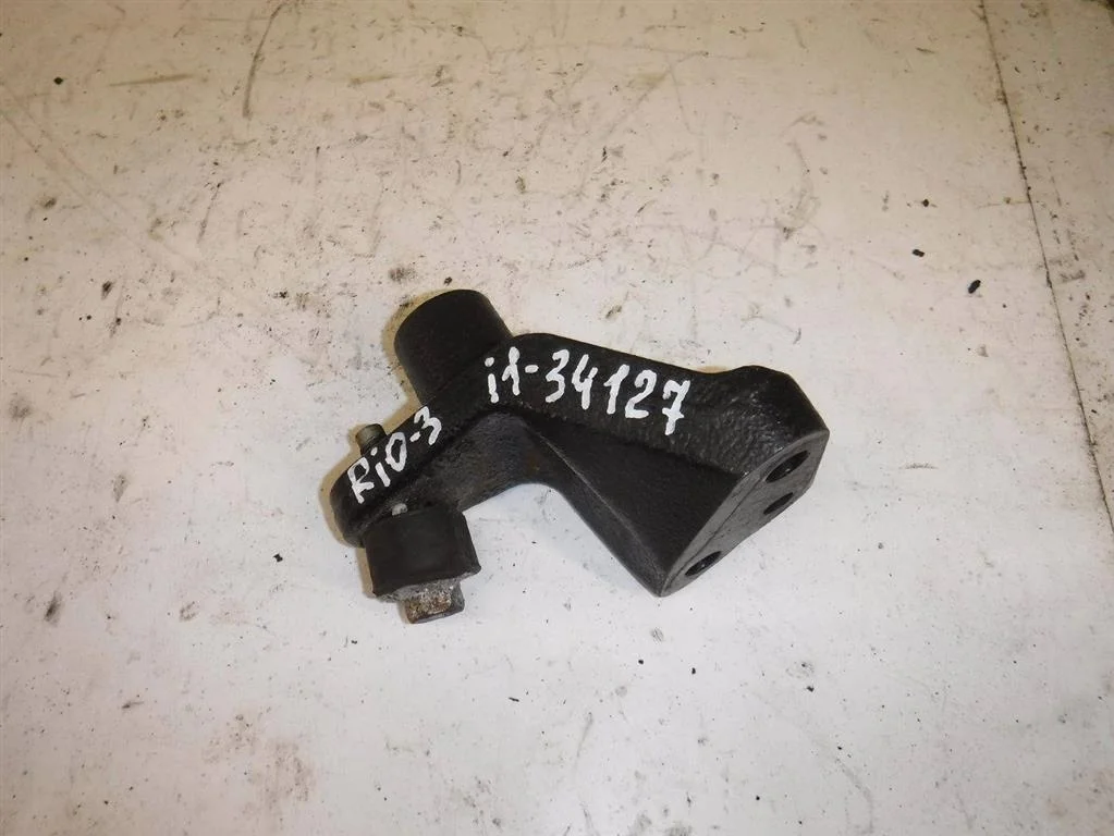 Кронштейн двигателя правый KIA RIO III (2011—2015)