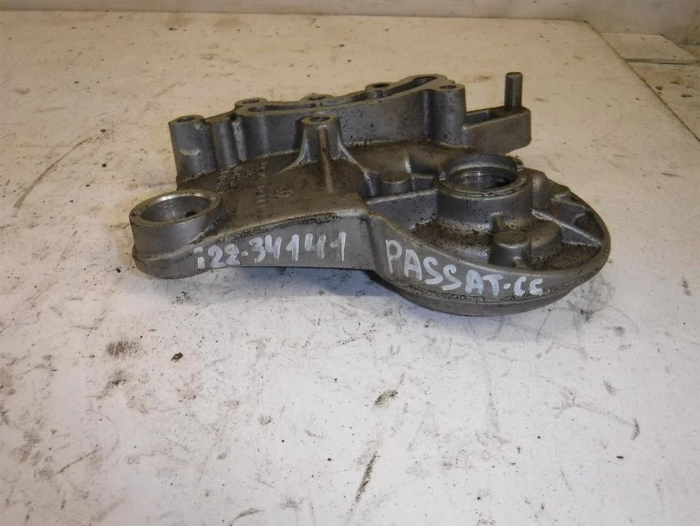 Крышка распредвала Volkswagen Passat CC B6 (2008—2012)