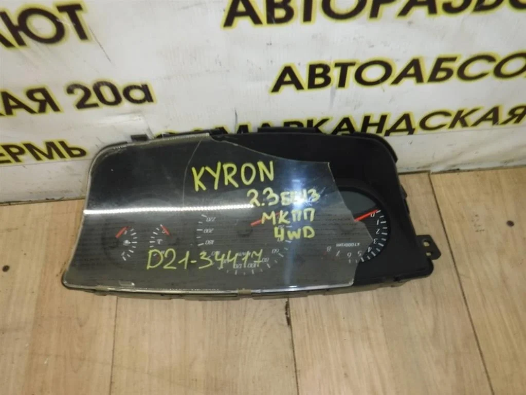 Панель приборов SsangYong Kyron I (2005—2007)