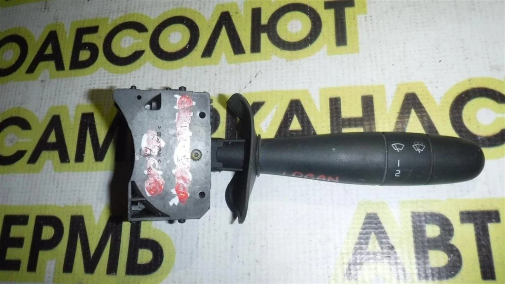 Переключатель стеклоочистителей Renault Logan I (2004—2009)
