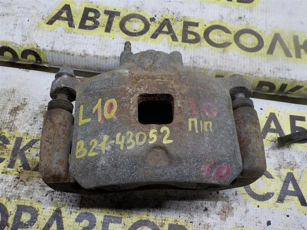 Суппорт передний правый Mitsubishi Lancer X (2007—2010)