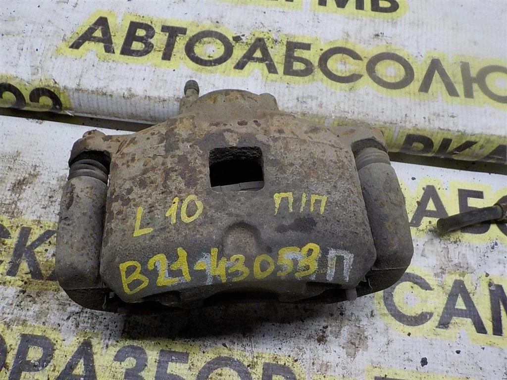 Суппорт передний правый Mitsubishi Lancer X (2007—2010)